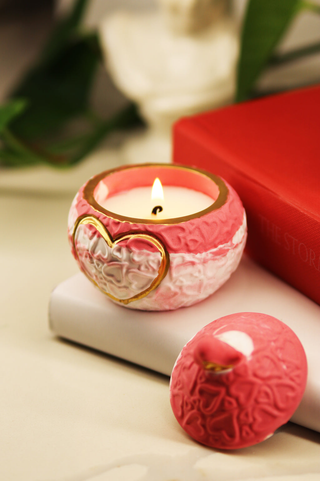 Set of two love theme candles